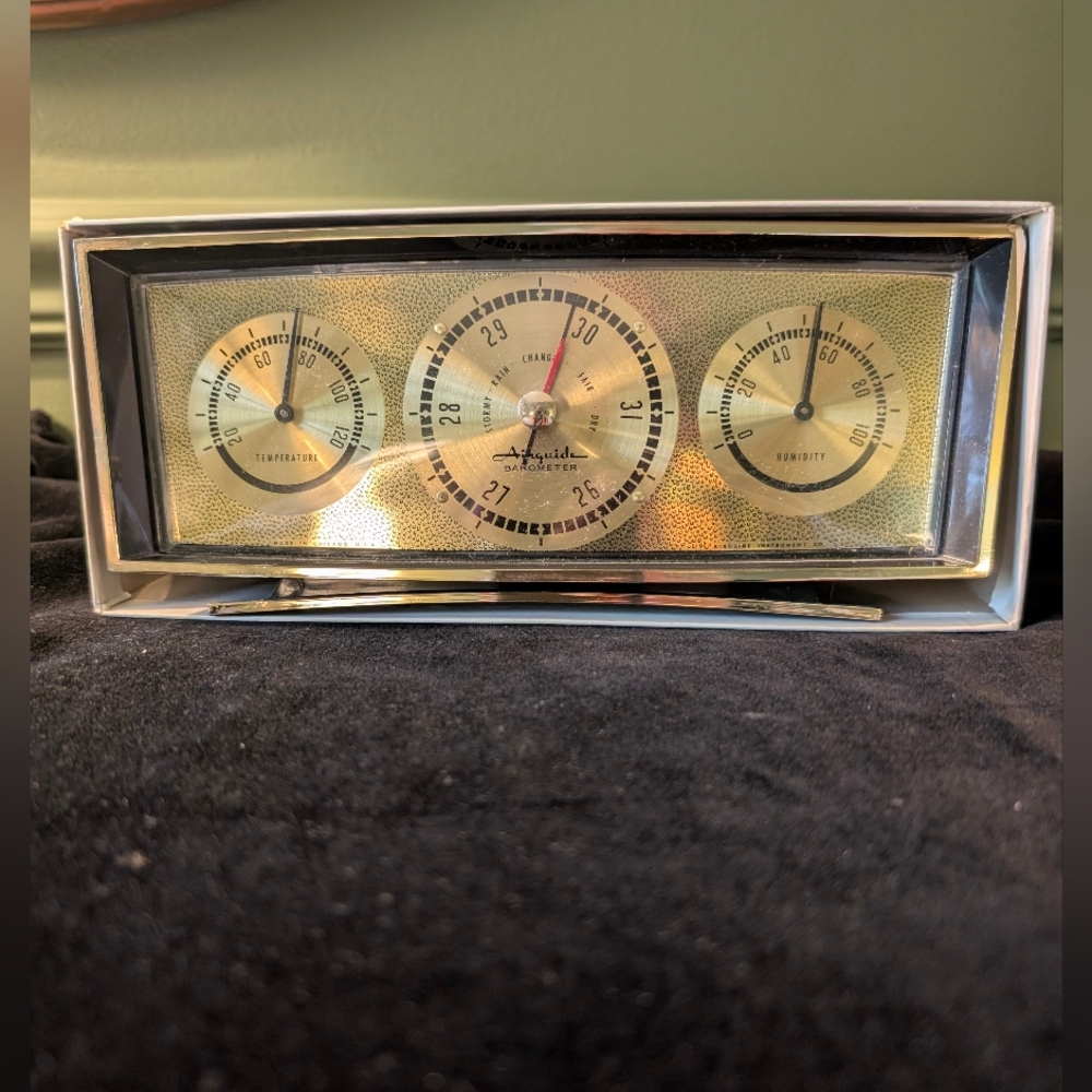Vintage Airguide Gray Executive Barometer